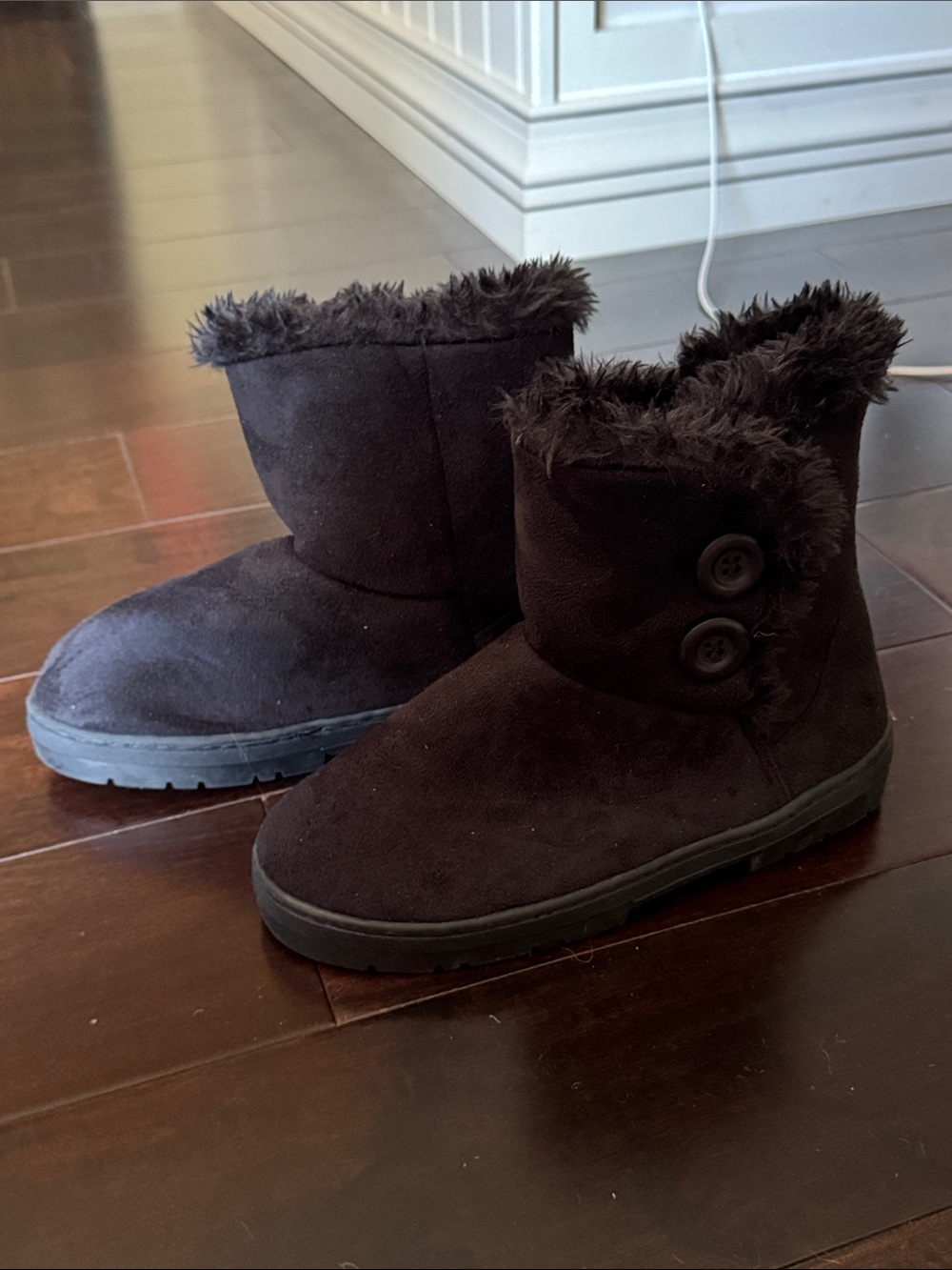 Women’s Booties Size S (6-7)
